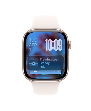 Apple Watch Series 11, алюмінієвий корпус кольору «рожеве золото», показано підказку в динамічному стосі, спортивний ремінець кольору «легкий румʼянець»