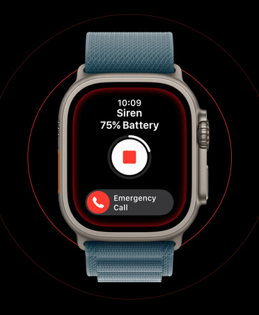 Apple Watch Ultra 3, prirodna boja, kućište od titanija, aktiviran zaslon Sirene, tipke za zaustavljanje i Hitan poziv, remen, plavičasto siva boja narukvice Alpine