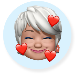 Memoji 笑臉，一位白色短髮的年長女性