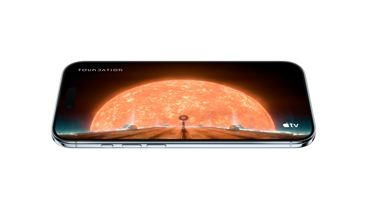 iPhone Air, face avant, côté, montrant une image statique de la série Apple TV Foundation